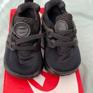 All Black Nike Presto Shoes